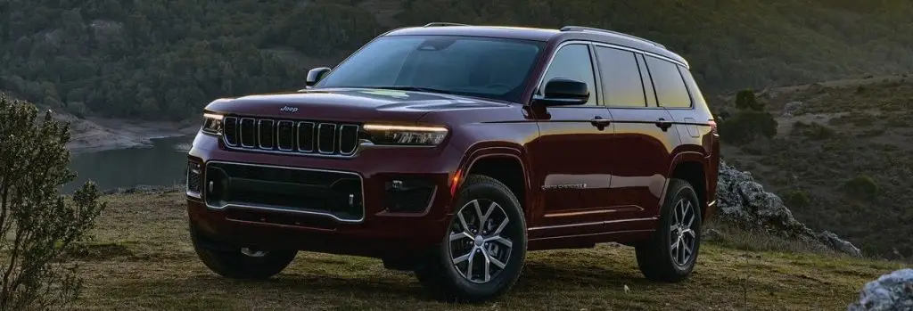 Red 2023 Jeep Grand Cherokee