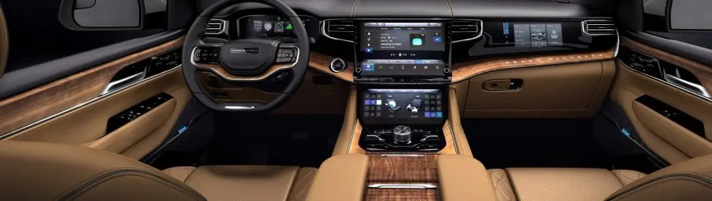 interior 2022 Jeep Wagoneer